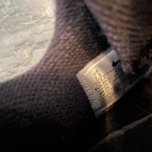 Nike LeBron witness 5 preowned - Picture 3 of 4